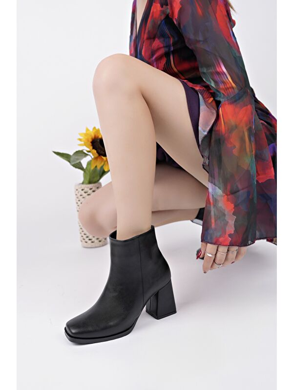 DİVİNA Küt Burun Kalın Topuklu Fermuarlı Kadın Bot - Görsel 5