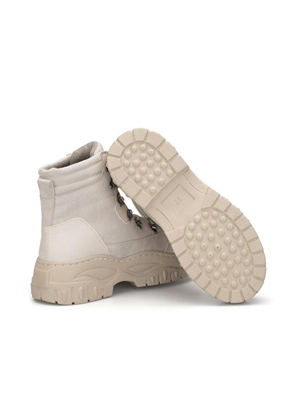 0LNA Günlük Kadın Bot 2025 - Görsel 7