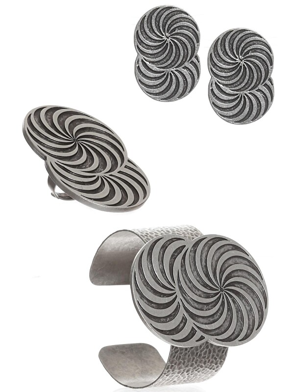 Labalaba Kadın Antik Gümüş Kaplama Spiral Baskılı Tasarım Küpe &Yüzük &Bilekik Set