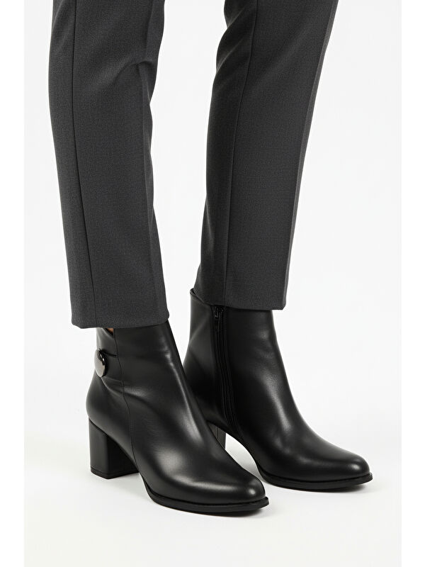 Siyah Dar Kalıp İçi Polarlı Fermuarlı Topuklu Kadın Bot 262325 Z - Görsel 2