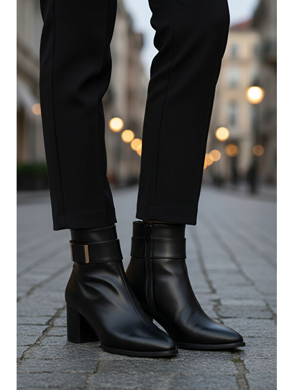 Siyah Dar Kalıp Streç Bilek Boy Sivri Burun Polarlı Topuklu Kadın Bot 262326 Z - Görsel 4