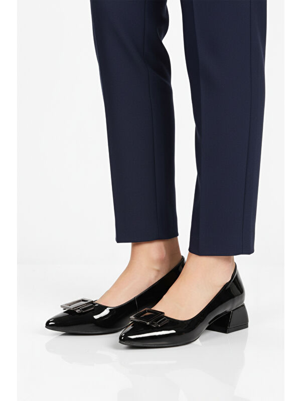 Siyah Rugan Kadın Hafif Kısa Topuklu Ayakkabı 451133 Z - Görsel 2