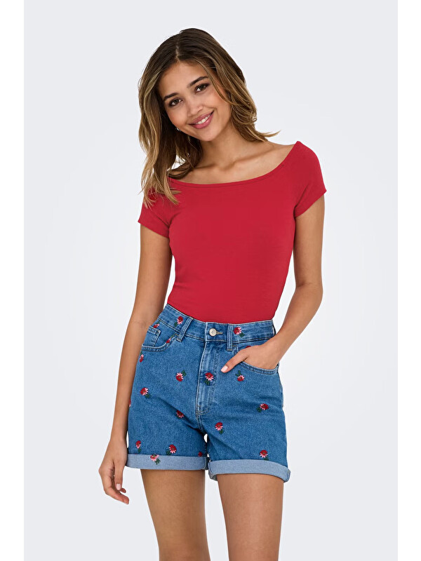Only Onlluca Regular Fit Madonna Yaka T Shirt 15369909