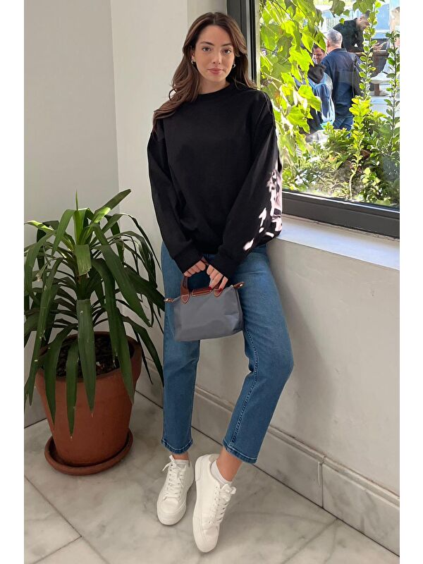Madmext Siyah Bisiklet Yaka Basic Sweatshirt Mg2185