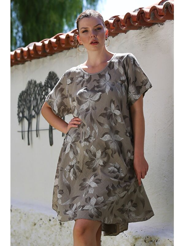 Chiccy İtalyan Vizon Havuz Yaka Kısa Kol Çiçekli Casual Oversize Dokuma Elbise 110 70