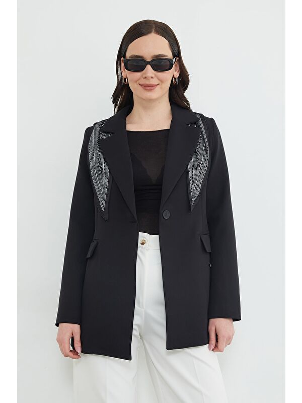 Fullamoda Fular Detaylı Omuz Vatkalı Blazer Ceket