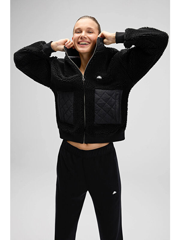 Ellesse Logolu Regular Fit Dik Yaka Kadın Polar Mont EF525-BK