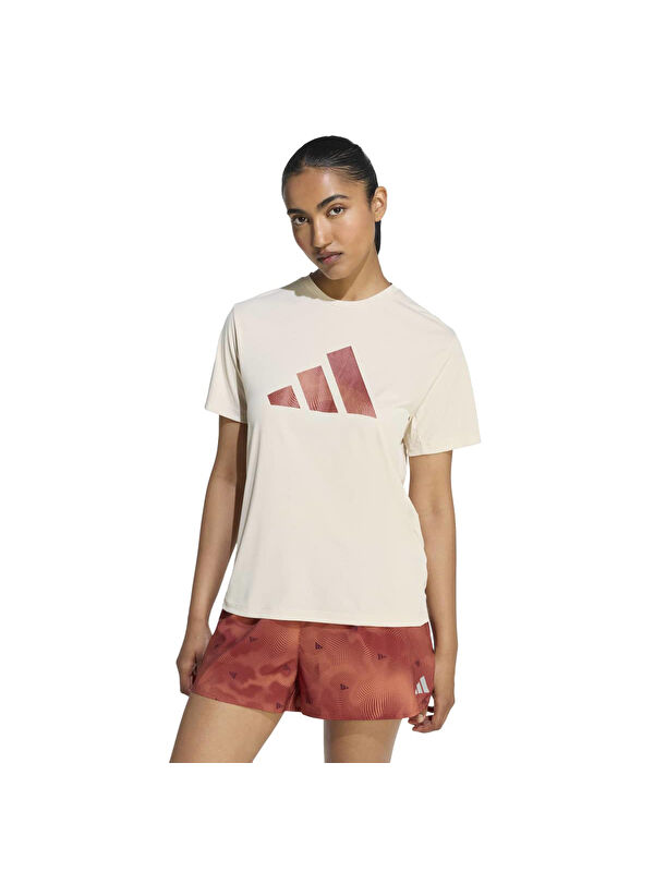 Adidas Running Essentials Brand Love Kadın Bej Yuvarlak Yaka Tişört