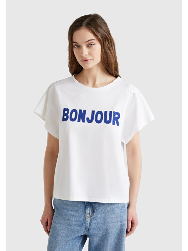 United Colors Of Benetton Kadın Beyaz %100 Pamuk Önü Yazı Baskılı Relax Fit T-Shirt