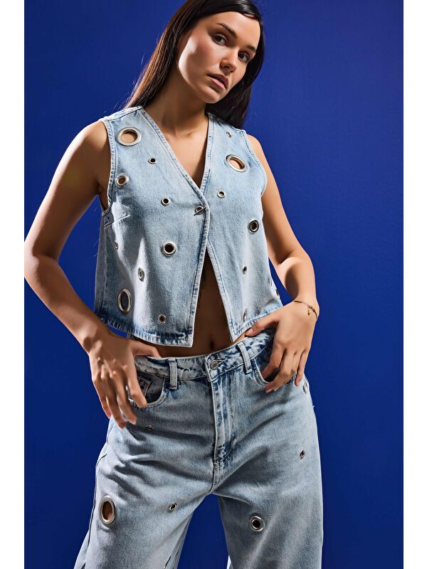 It's Basic Kadın Jean Rengi 4s6-65 Rahat Kesim Kuş Gözü Detaylı Tasarım Sıfır Kol Denim Yelek