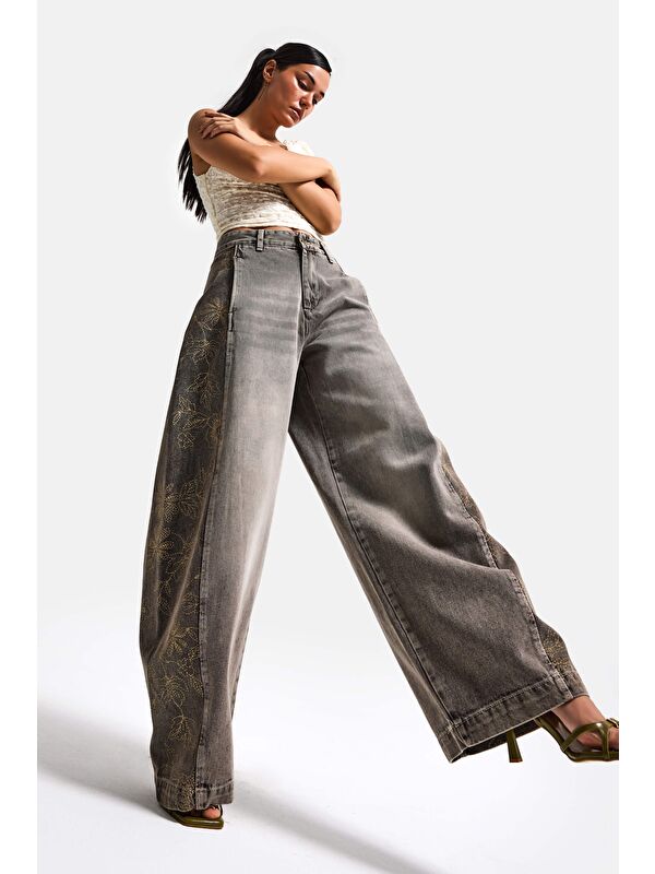 It's Basic Kadın Jean Rengi 4s6-16 Süper Baggy Balon Fit Nakış Detaylı Özel Tasarım Denim Jean