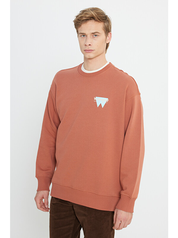 Wrangler Oversize Fit Geniş Kesim Bisiklet Yaka Şardonlu Tarçın Sweatshirt