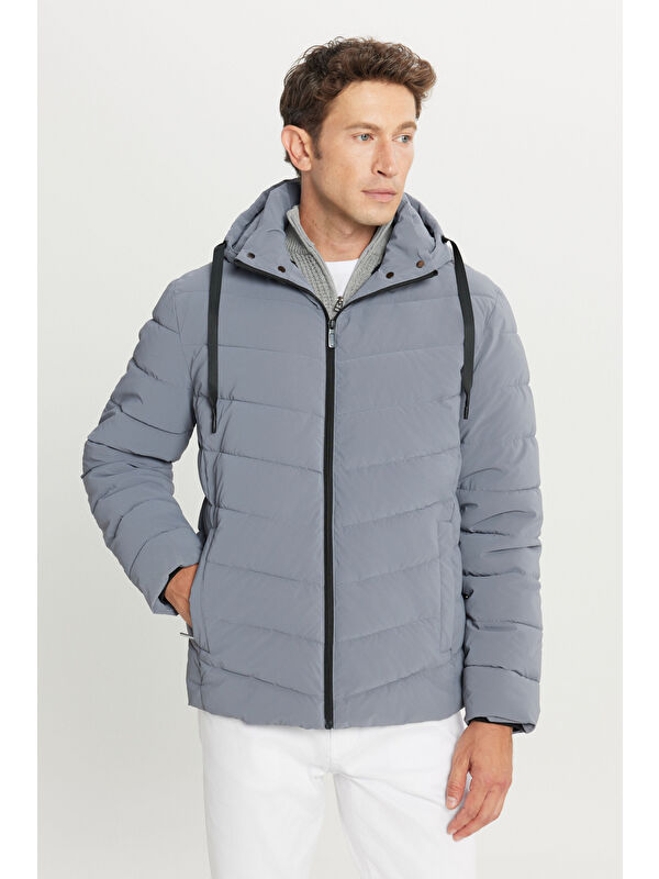 AC&Co / Altınyıldız Classics Erkek Gri Standart Fit Normal Kesim Dik Yaka Kapüşonlu Yan Cepli Şişme Mont