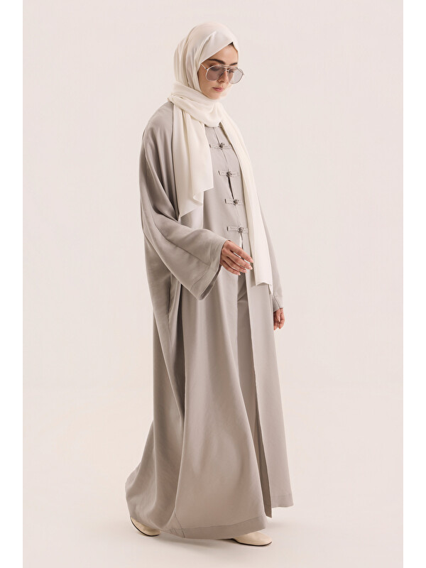 HE-QA Düğmeli Abaya Gri