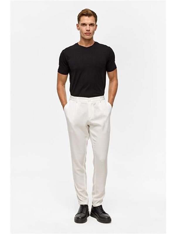 Süvari Beyaz Slim Armürlü Jogger Pantolon