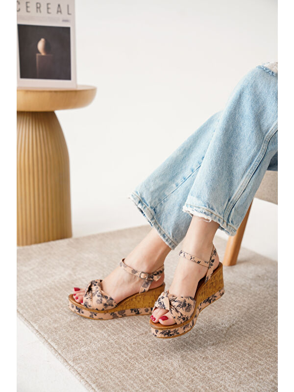 D02019 Günlük Kadın Klasik Dolgu Topuklu Ayakkabı - Görsel 2