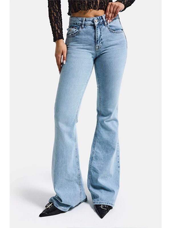 It's Basic Kadın Ice Rengi 4s6-3 Mide Rise Flare Fit Süper Esnek Kumaş İç Boy 83cm Denim Jean