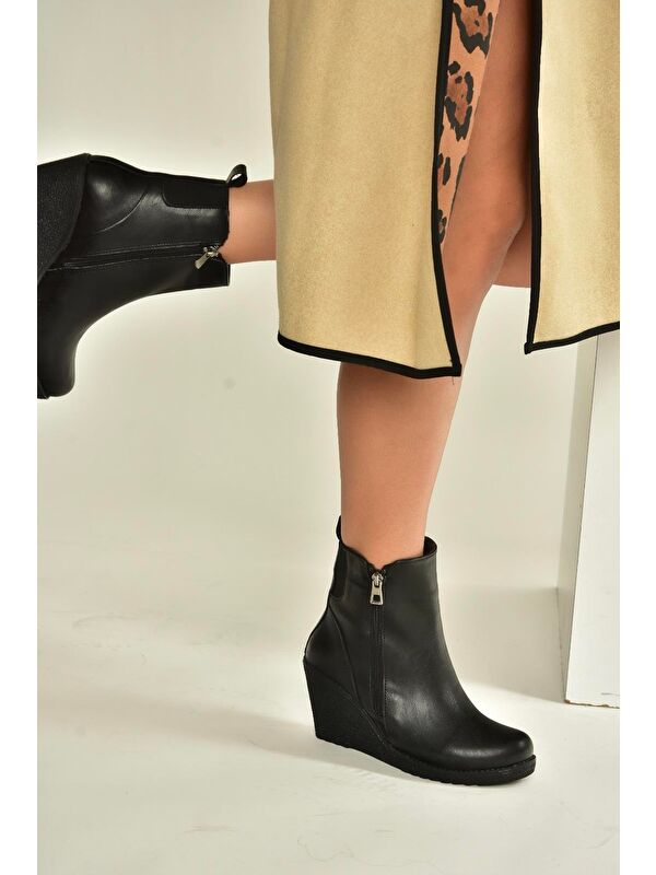 Siyah Kadın Bot V361196809 - Görsel 5