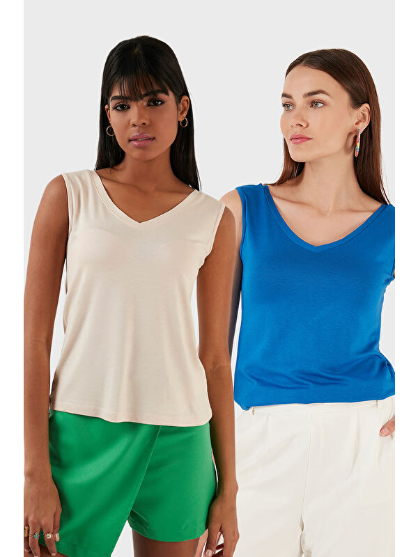 Lela Slim Fit V Yaka Kalın Askılı 2' li Paket Kadın Bluz 5864384S2