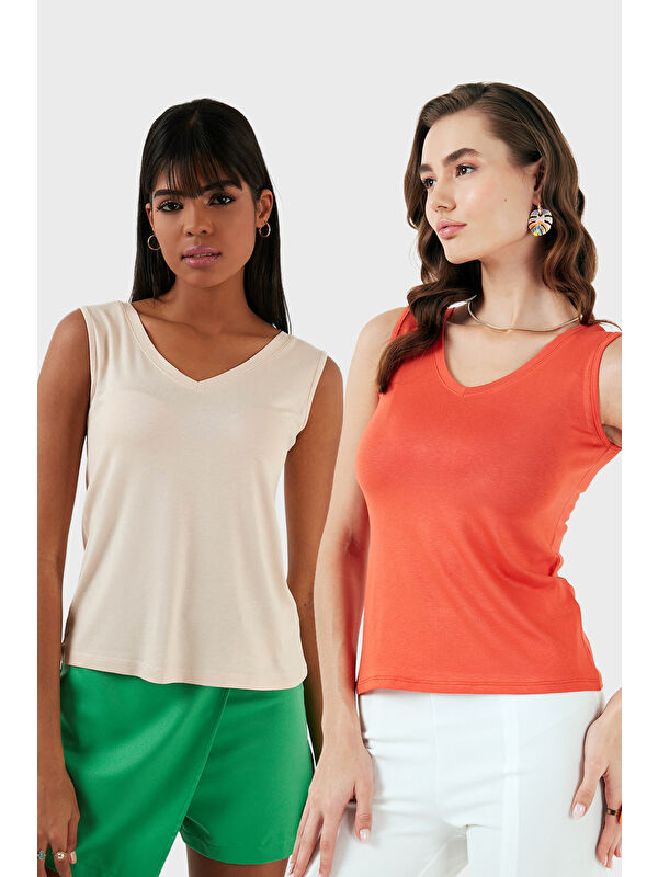Lela Slim Fit V Yaka Kalın Askılı 2' li Paket Kadın Bluz 5864384S2