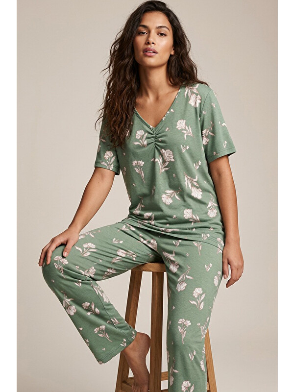 Siyah İnci yeşil çiçek desenli Viskon Örme Pijama Takım26119108