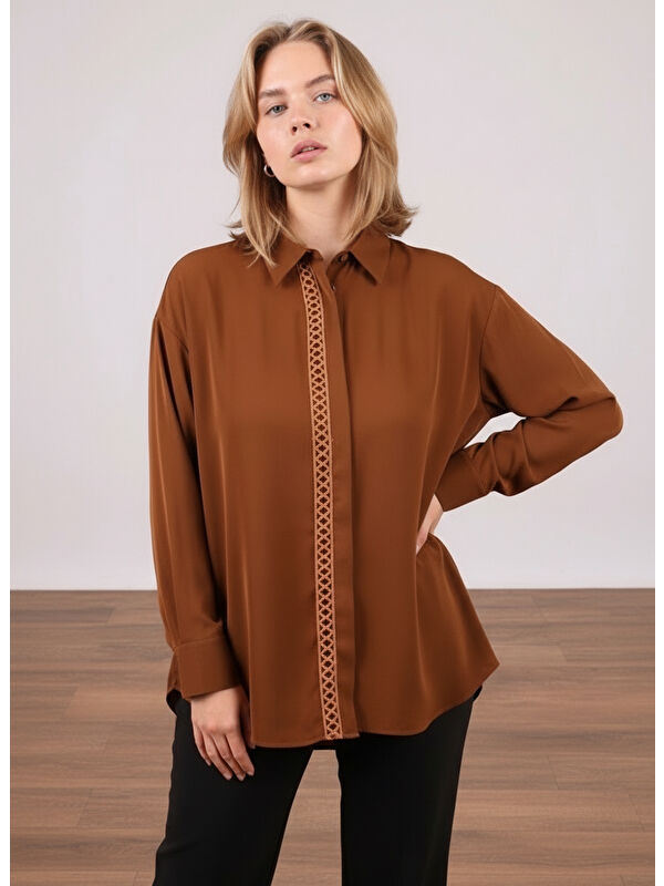 Pera Moda Büyük Beden İç Göstermeyen Uzun Oversize Önü Nakışlı Gömlek