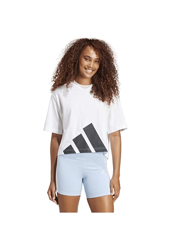 Adidas Big Logo Boyfriend Kadın Beyaz Yuvarlak Yaka Tişört