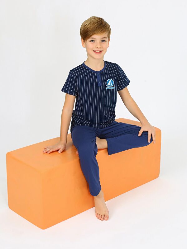 Vitmo Erkek Çocuk Kısa Kollu %100 Pamuklu Düğme Detaylı Sailboat Pijama Takımı