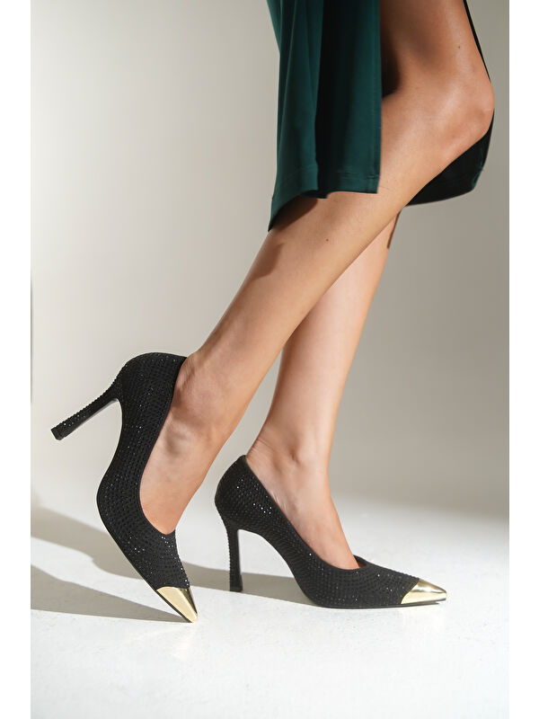 Capone Outfitters Siyah Capone Outfitters Olivia Taşlı Sivri Metal Burunlu Orta Topuklu Saten Abiye Stiletto