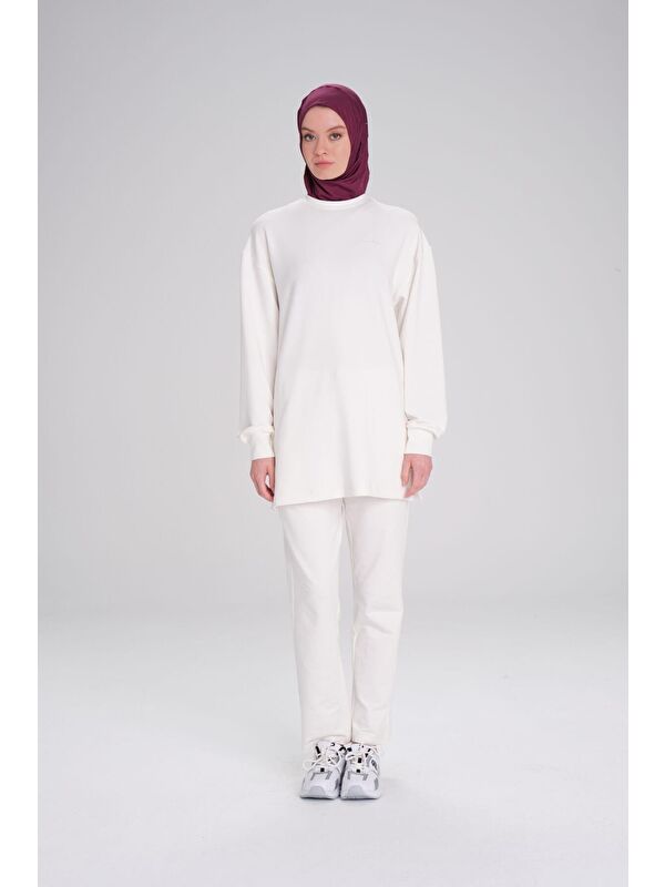 Haşema Yumuşak Dokulu Oversize Ekru Basic Günlük Sweatshirt Act-14