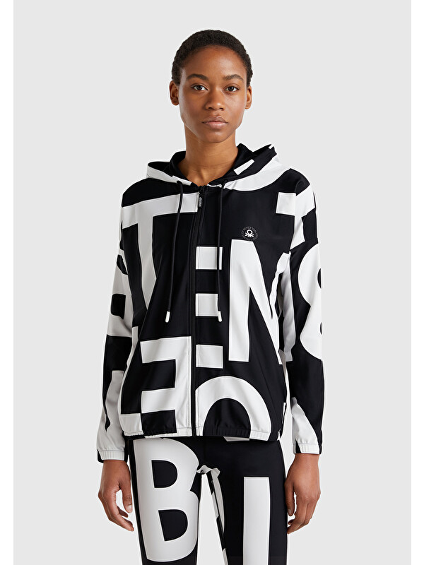 United Colors Of Benetton Kadın Siyah Yazı Desenli Önü Fermuarlı İp Detaylı Kapüşonlu Sweatshirt