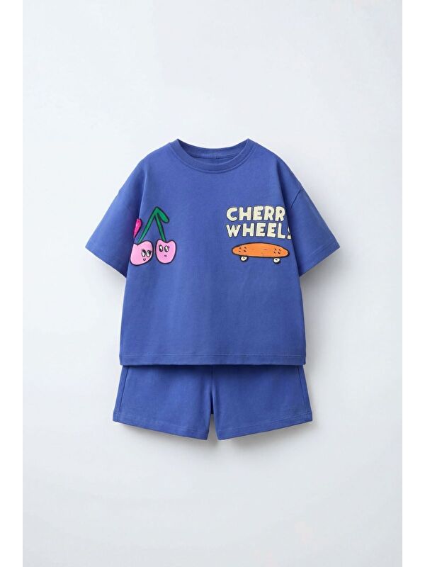 Magu Kız Çocuk Pamuklu Kiraz Ve Kaykay Baskılı T-Shirt Şort Takım