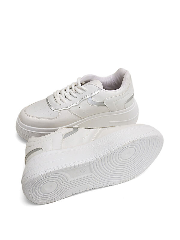 Kadın Beyaz Rahat Kalıp Yüksek Taban Bağcıklı Spor Ayakkabı - Görsel 5