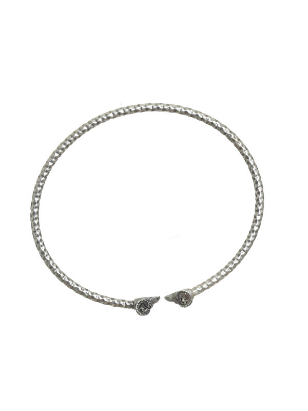Labalaba Kadın Koçbaşı Uçlu Choker