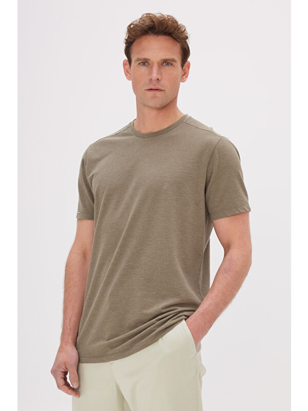 Altınyıldız Classics Erkek Haki Slim Fit Dar Kesim Pamuklu Bisiklet Yaka Tişört