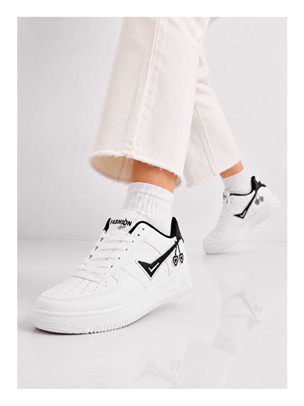 Slipcat Kadın Trend Kiraz İşlemeli Casual Sneaker, Nakış Detaylı Konforlu Günlük Ayakkabı