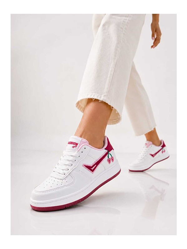 Slipcat Kadın Trend Kiraz İşlemeli Casual Sneaker, Nakış Detaylı Konforlu Günlük Ayakkabı
