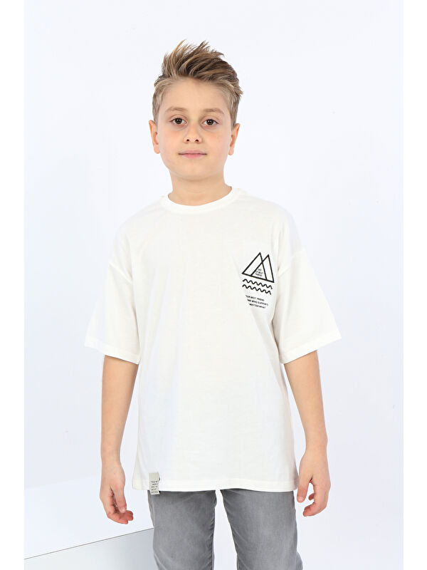 Toontoykids Erkek Çocuk Göğsü Üçgen Nakışlı Tişört