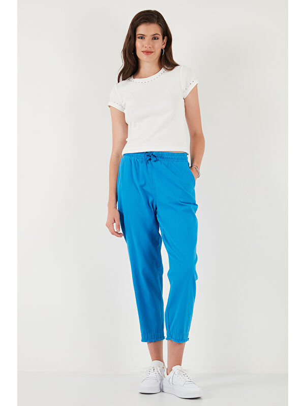 Lela Pamuklu Normal Bel Regular Fit Düz Paça Kadın Pantolon 668YP42282S4
