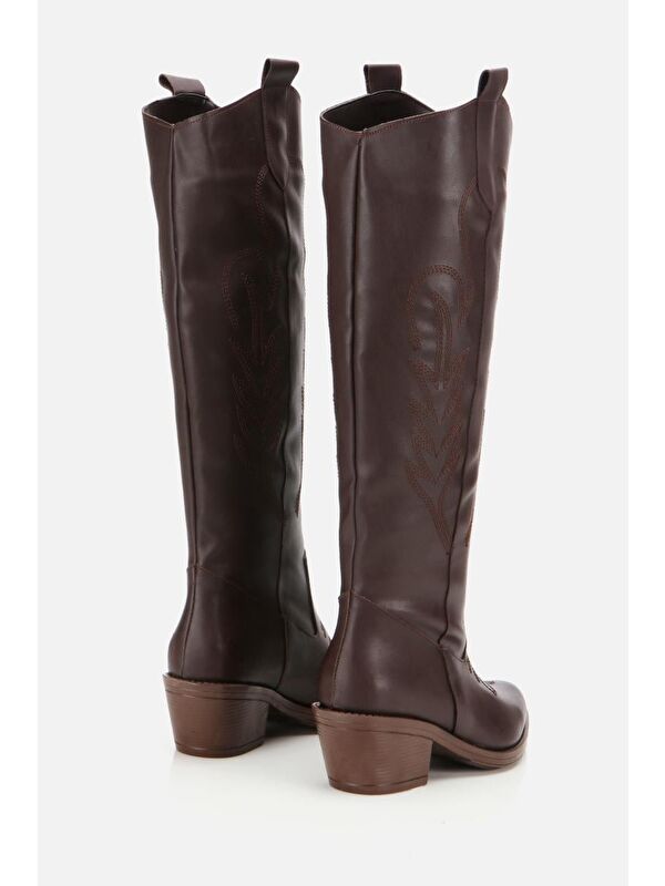 Kadın Kahverengi İşlemeli Kalın Topuklu Çizme - Görsel 4