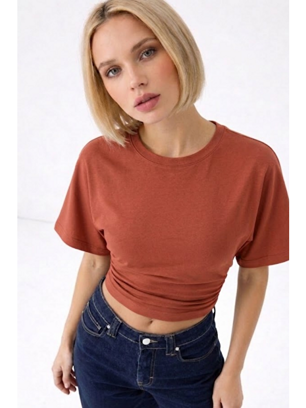 COMBINE Kadın Fashion Slim Fit Pudra Crop Tişört