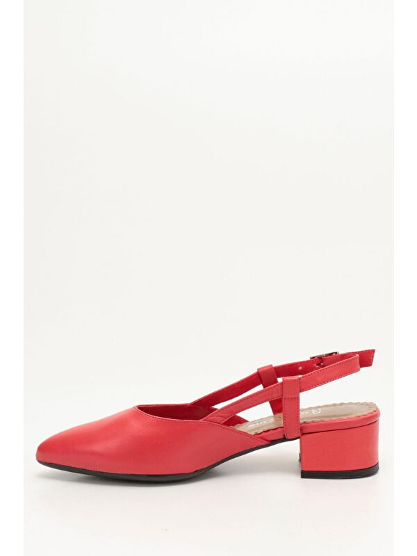 Gonderi(r) Bej Gonderi(r) Hakiki Deri Sivri Burun Kısa Kalın Topuklu Arkası Açık Kadın Yazlık Ayakkabı 24257