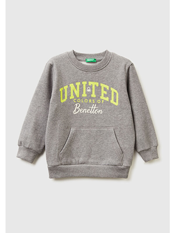 United Colors Of Benetton Erkek Çocuk Antrasit Melanj Önü Logo Baskılı Cepli Bisiklet Yaka Regular Fit Sweatshirt