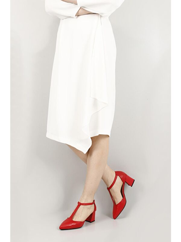 MAT KIRMIZI Hakiki Deri Sivri Burun Bilek Bağlı Orta Kalın Topuklu Kadın Ayakkabı 24182 - Görsel 3