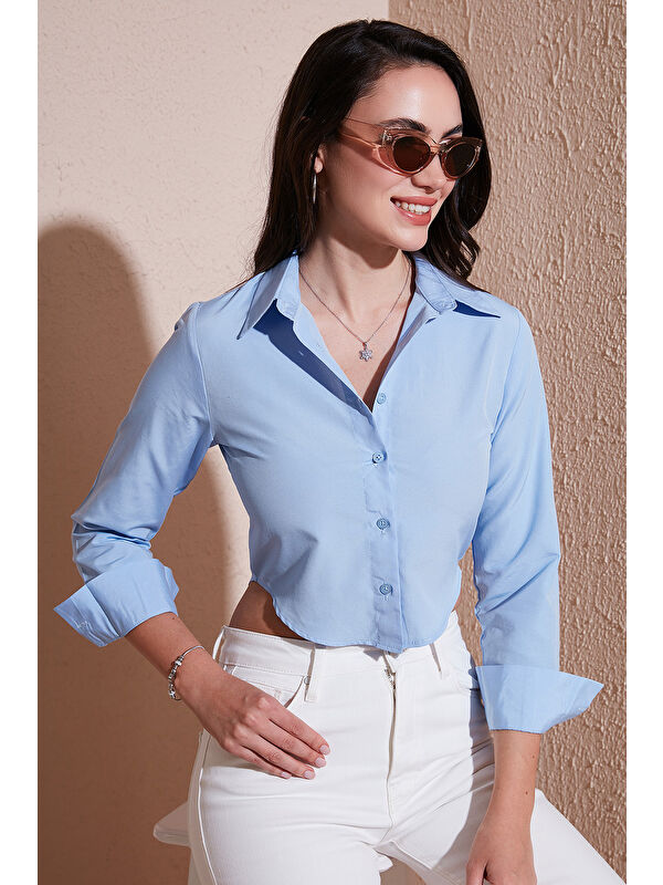 Lela Pamuk Karışımlı Slim Fit Uzun Kollu Crop Gömlek 6777336