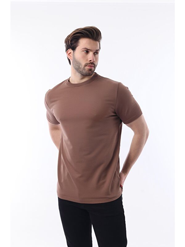 Madmext Kahverengi Bisiklet Yaka Basic Kısa Kollu Tişört 7042