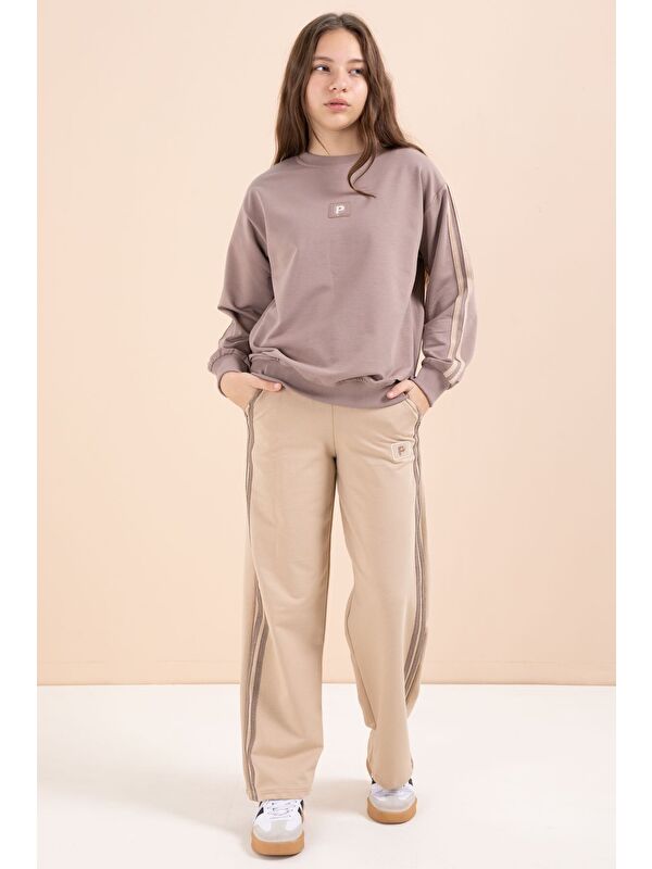 Cansın Mini Bej Şerit Detaylı Geniş Paça Nakışlı Kız Oversize Eşofman Takımı 23456
