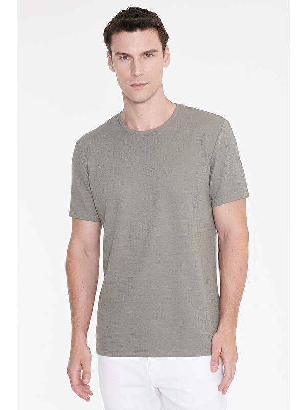 Altınyıldız Classics Erkek Haki Pamuklu Slim Fit Bisiklet Yaka Jakarlı Esnek Tişört