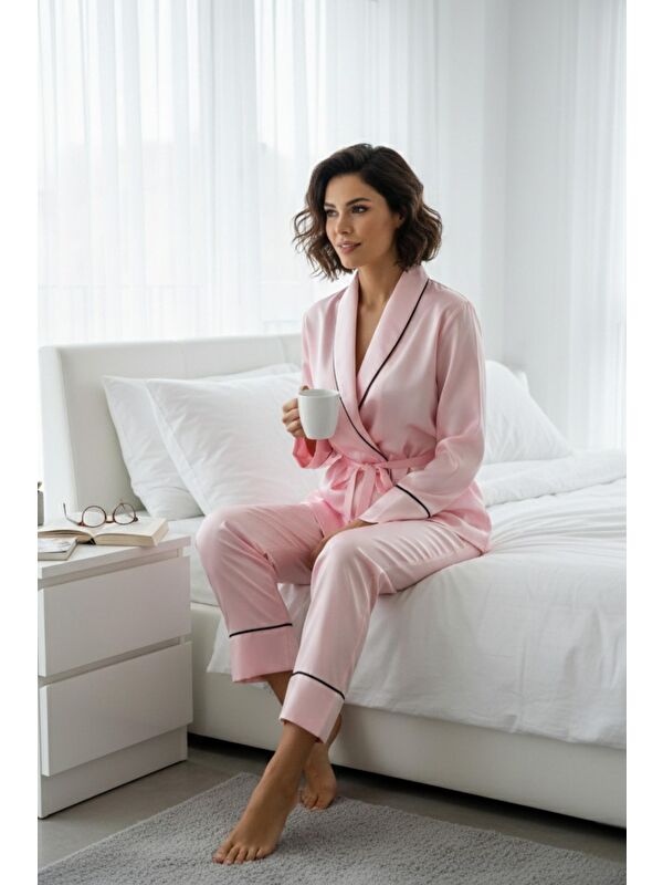 MİSS DÜNYA LİSSA Pembe Soft Glow Şal Yaka Uzun Kol Saten Pijama Takımı