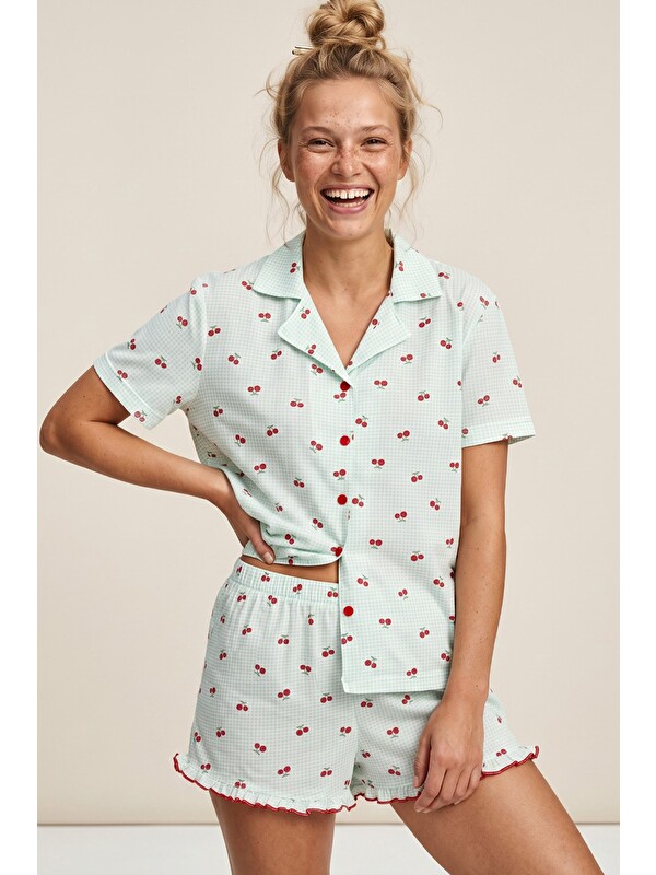 Siyah İnci İnce Soft Örme Mevsimlik Düğmeli Şortlu Pijama Takımı 8044